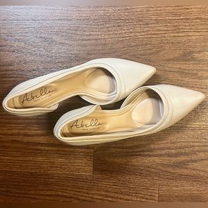 Abella True Comfort Women’s Satine d’Orsay Cream & Black Pump Heels Size 6.5